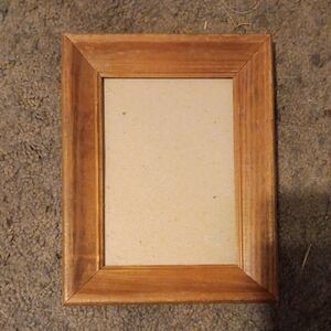 Classic Brown  Vintage Wooden Picture Frame 7.5" x 9.5"